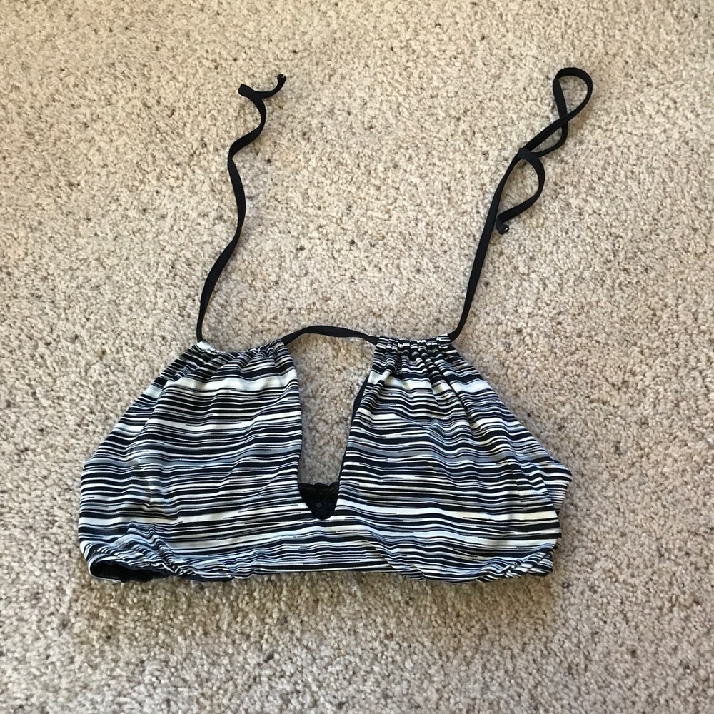 Frankie's Bikinis Koa Top