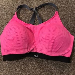 Victoria'a Secret Lightweight Sports Bra