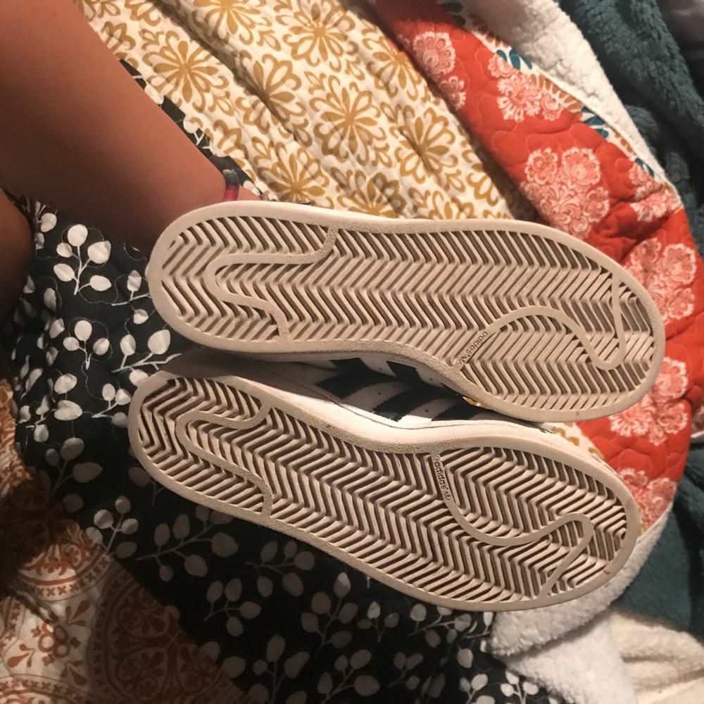 Adidas - Picture 3 of 4