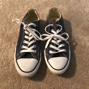 Navy blue converse.