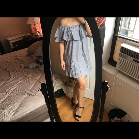 Striped off shoulder dress! - Picture 1 of 4
