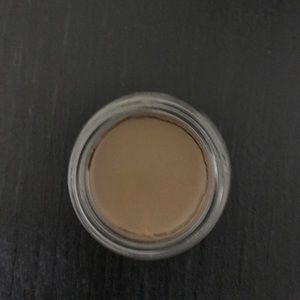 Anastasia Beverly Hills Makeup - Anastasia Beverly Hills dip brow blonde Anastasia Beverly Hills Makeup - Anastasia Beverly Hills dip brow blonde