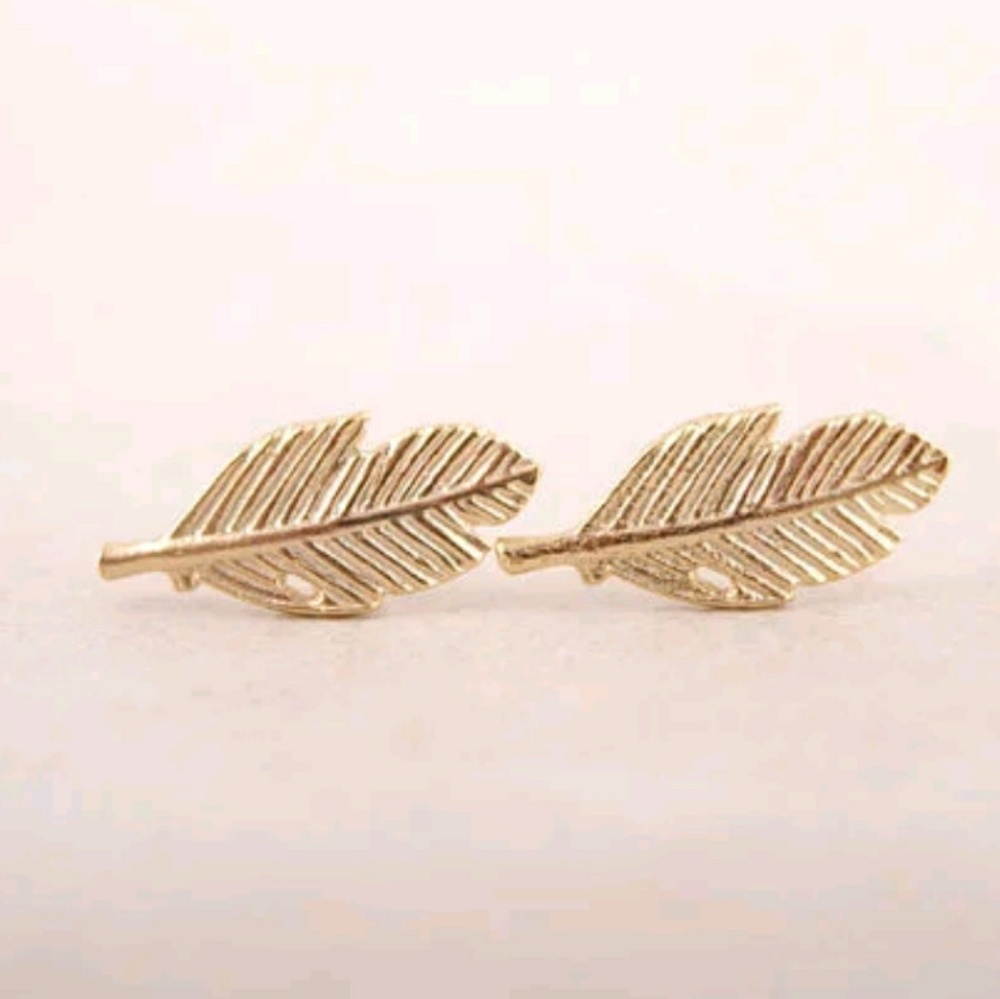 18k Gold plated leaf stud earrings