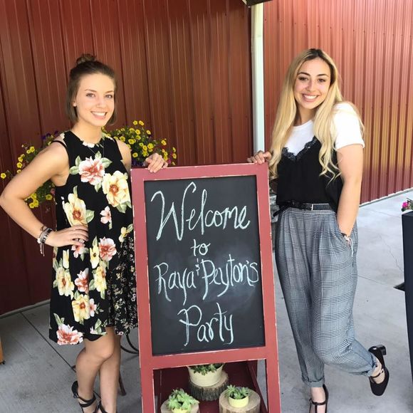 Meet your Posher, Peyton - Picture 1 of 1