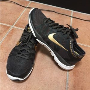 NIKE FLEX SUPREME TR3
