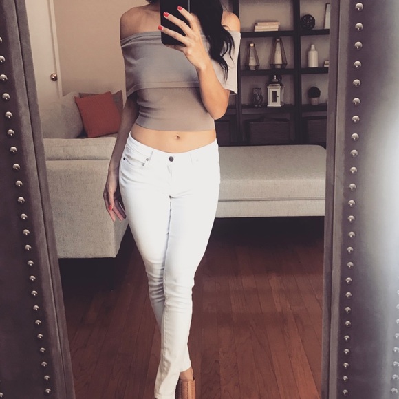 💥48 HOUR FLASH SALE💥 Taupe Off Shoulder Top - Picture 2 of 5