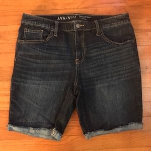Ava and Viv dark denim shorts size 14W