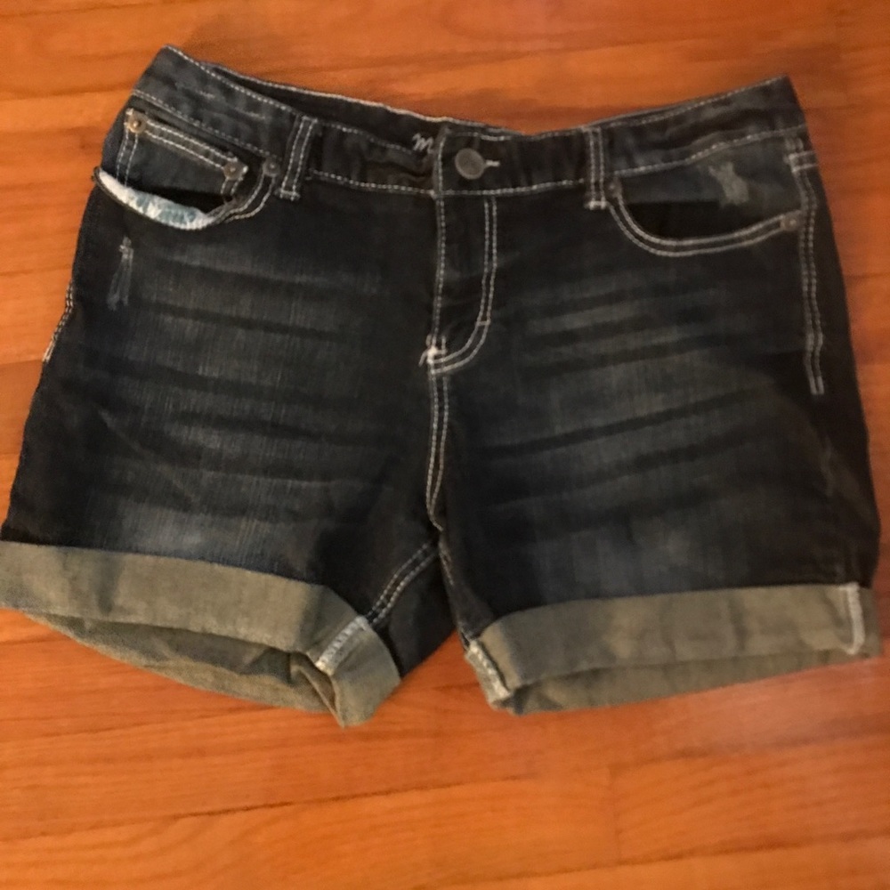 Maurice's shorts size 13/14