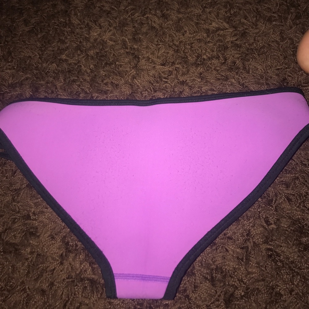 Triangle bikini - Picture 4 of 4