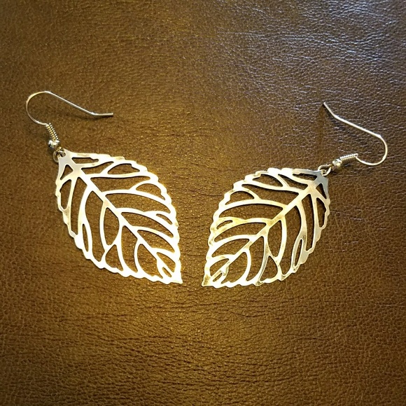 Golden Leaf Earrings - Picture 4 of 4