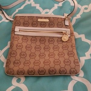 Michael kors cross body