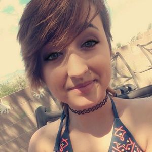 Meet your Posher, Sierra