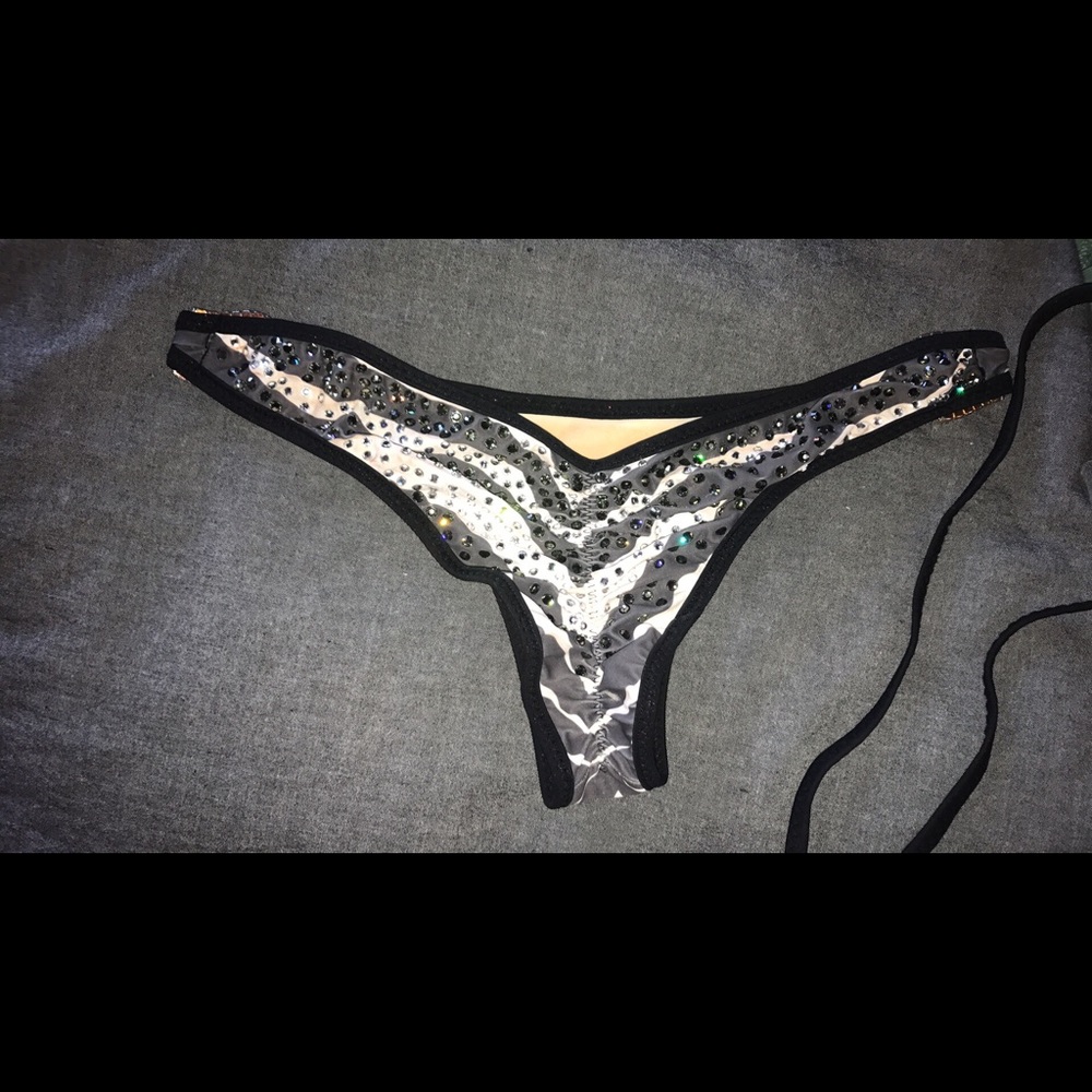 Competition Suit - Zebra Pattern With Crystals - image 3