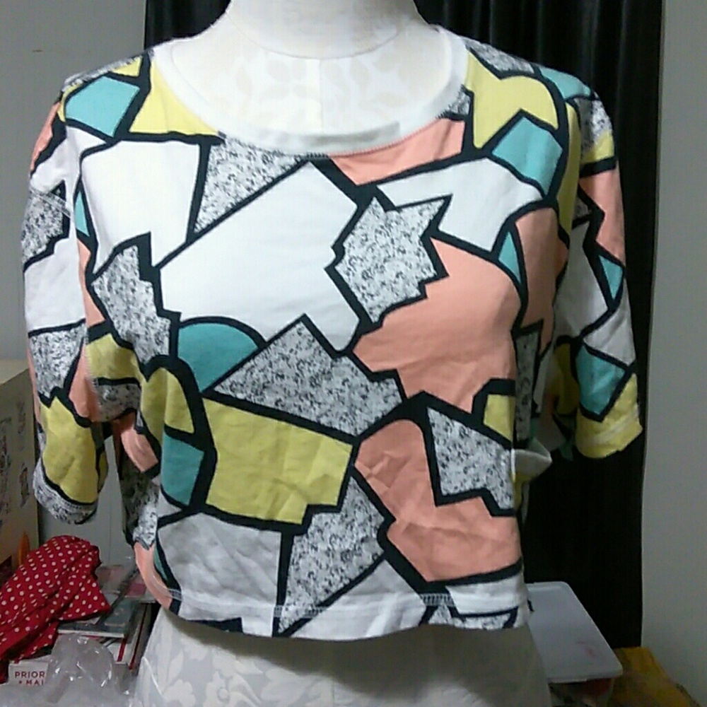 80s patterned women's. Crop Top size M BNWT