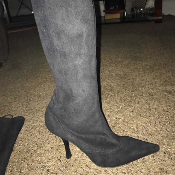 NWOB.....BCBGgirls BLACK LACE UP BACK SUEDE BOOTS - Picture 5 of 8