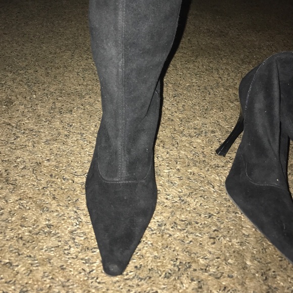 NWOB.....BCBGgirls BLACK LACE UP BACK SUEDE BOOTS - Picture 6 of 8