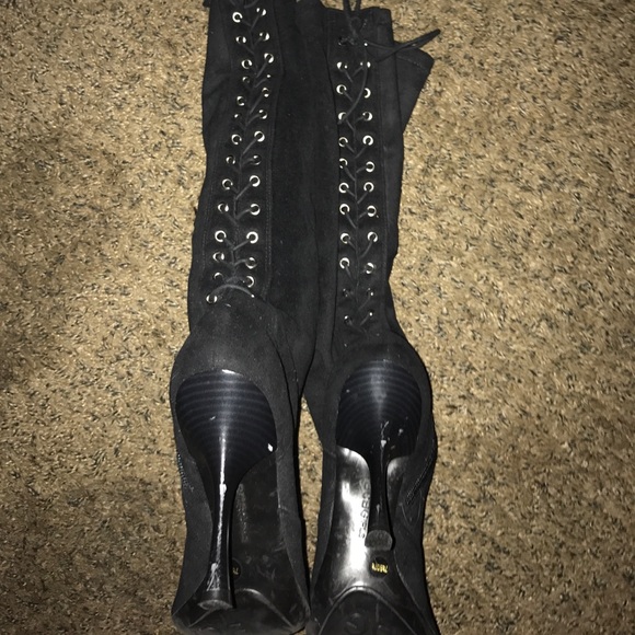 NWOB.....BCBGgirls BLACK LACE UP BACK SUEDE BOOTS - Picture 7 of 8