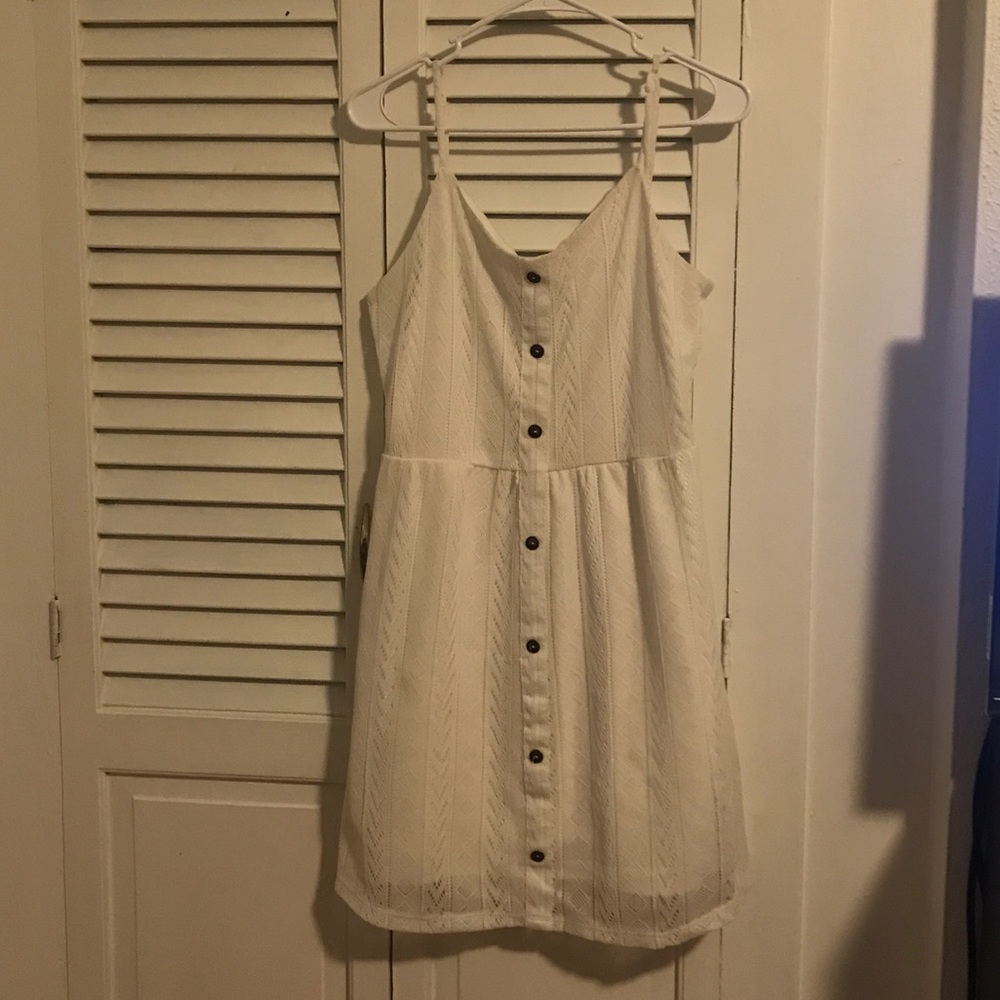 Charlotte Russe White Lace Sleeveless Button Dress