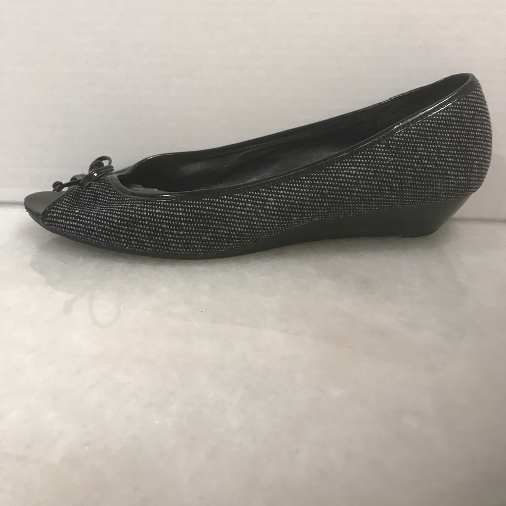 Steve Madden Black leather wedge shoes Size 9