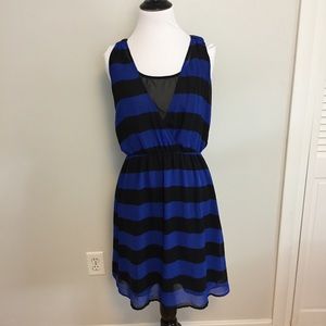 ❗️LAST CHANCE❗️H&M Striped Dress