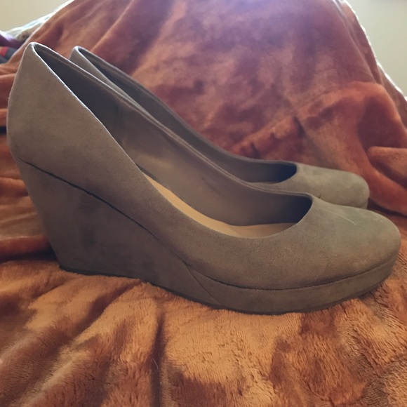 Apt. 9 Wedges - Picture 2 of 3