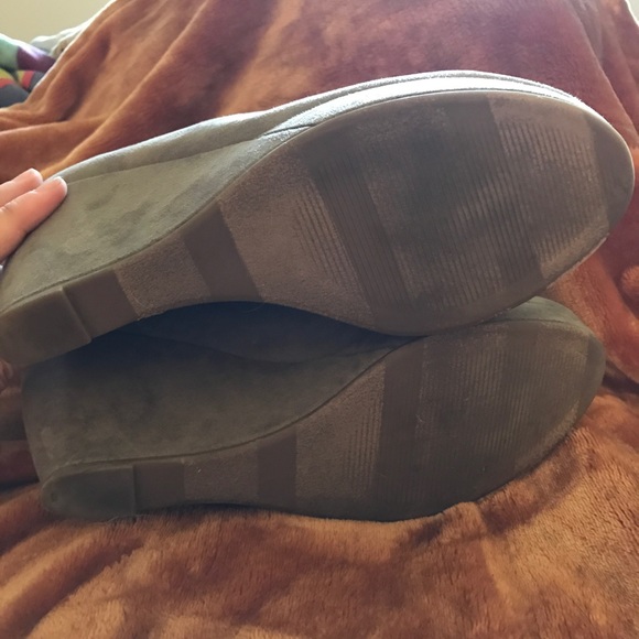 Apt. 9 Wedges - Picture 3 of 3