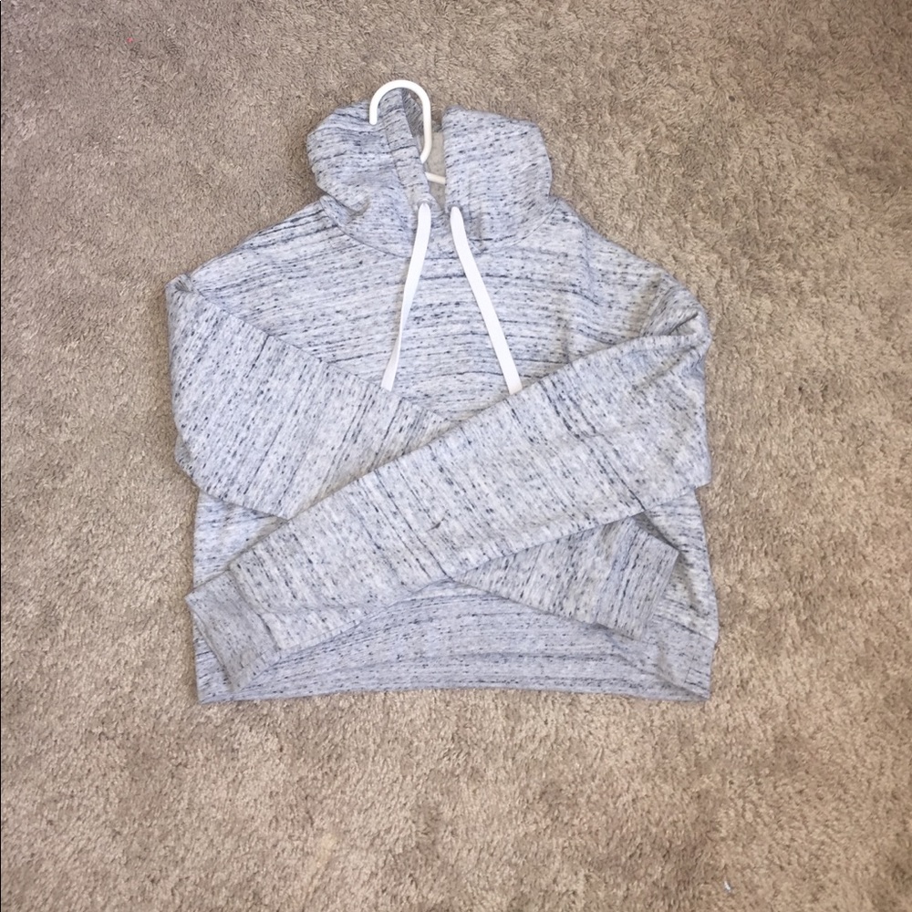 H&M cropped sweater 💓