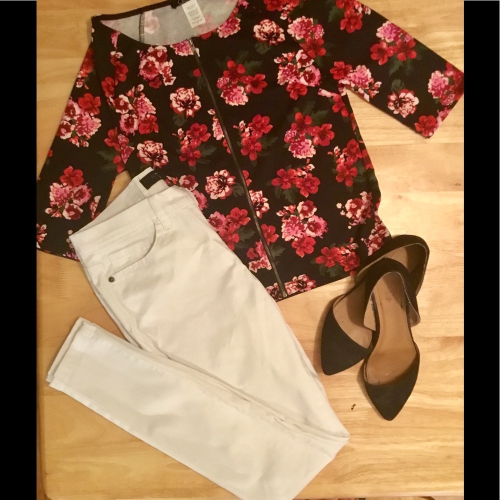 NWT Deb Floral Shirt