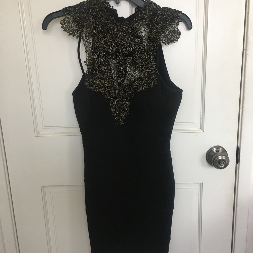 Small Black Bodycon Dress