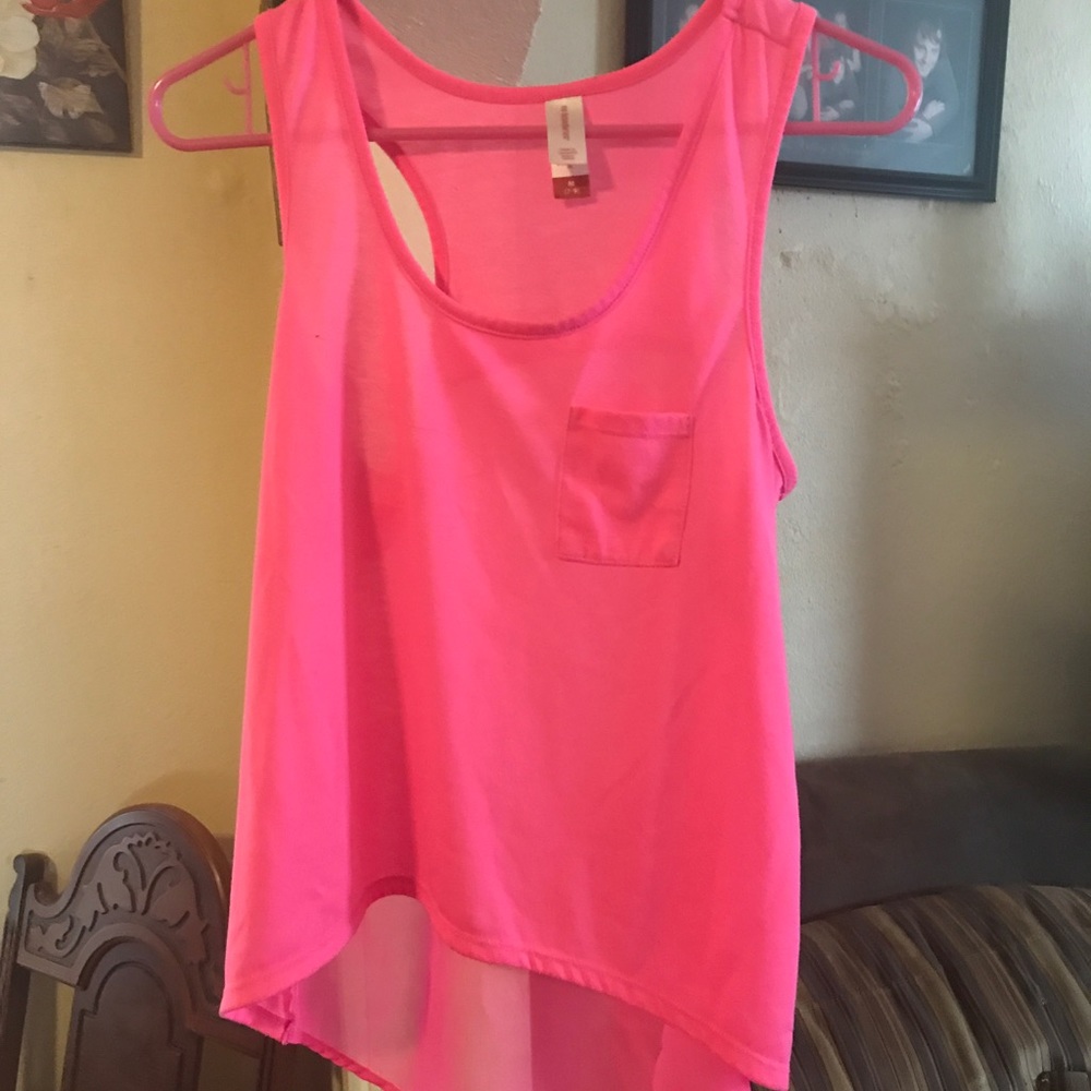Pink tank top