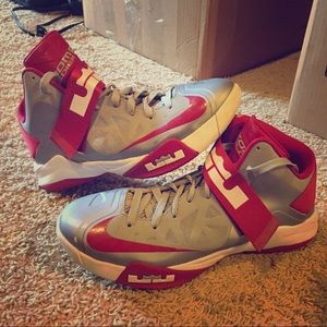 Nike Lebron Soldiers