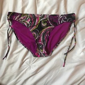Bikini bottoms