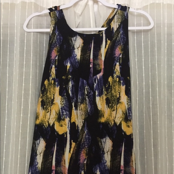 Cross tank top - Picture 2 of 2