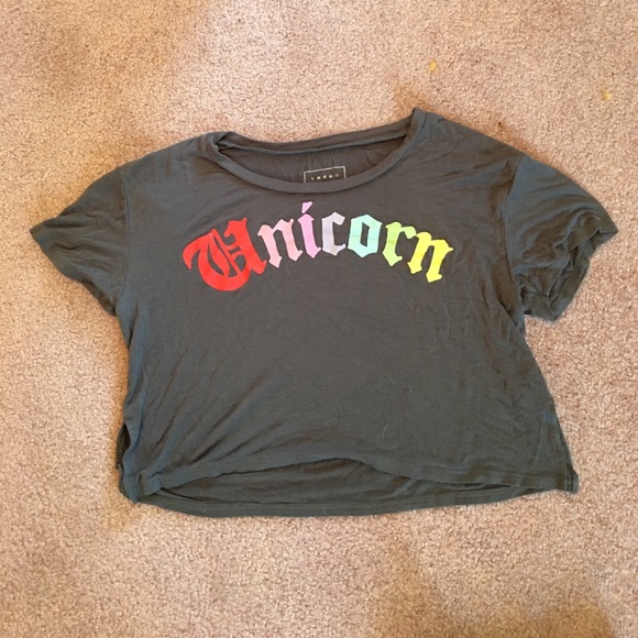 Crop top bundle! - Picture 2 of 5