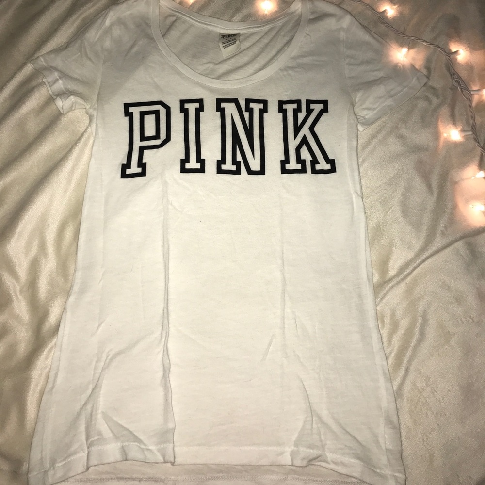 Fitted PINK tee