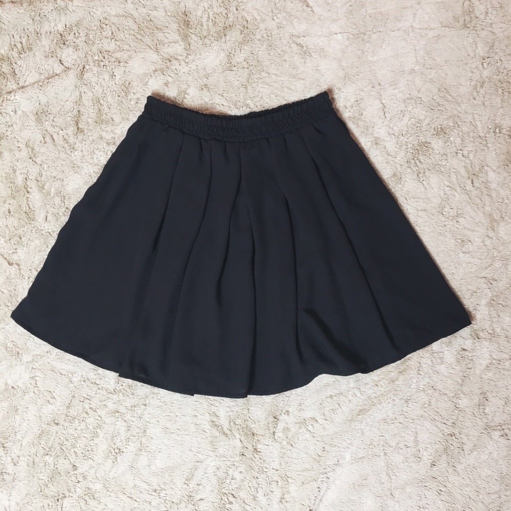 Brandy Melville John Galt Black Chiffon Skirt - Picture 3 of 4