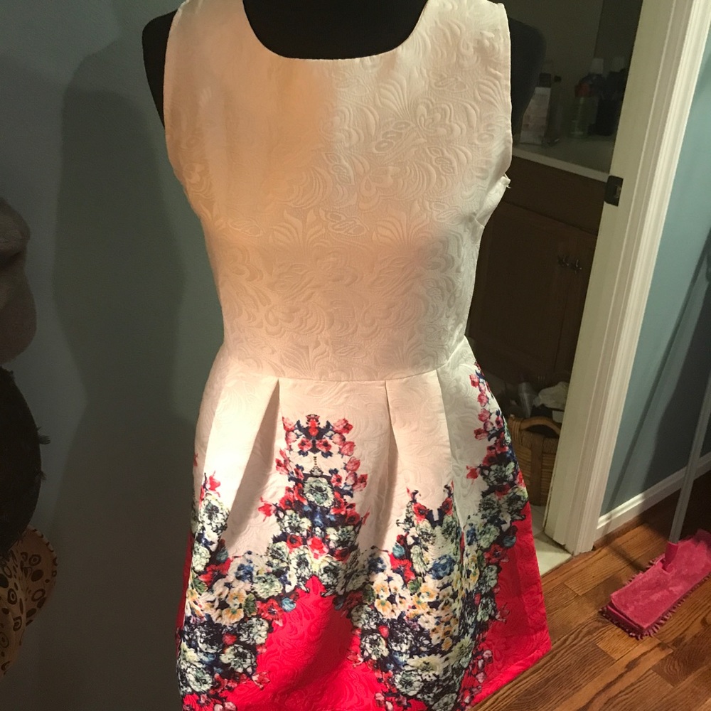 White sleeveless floral mini