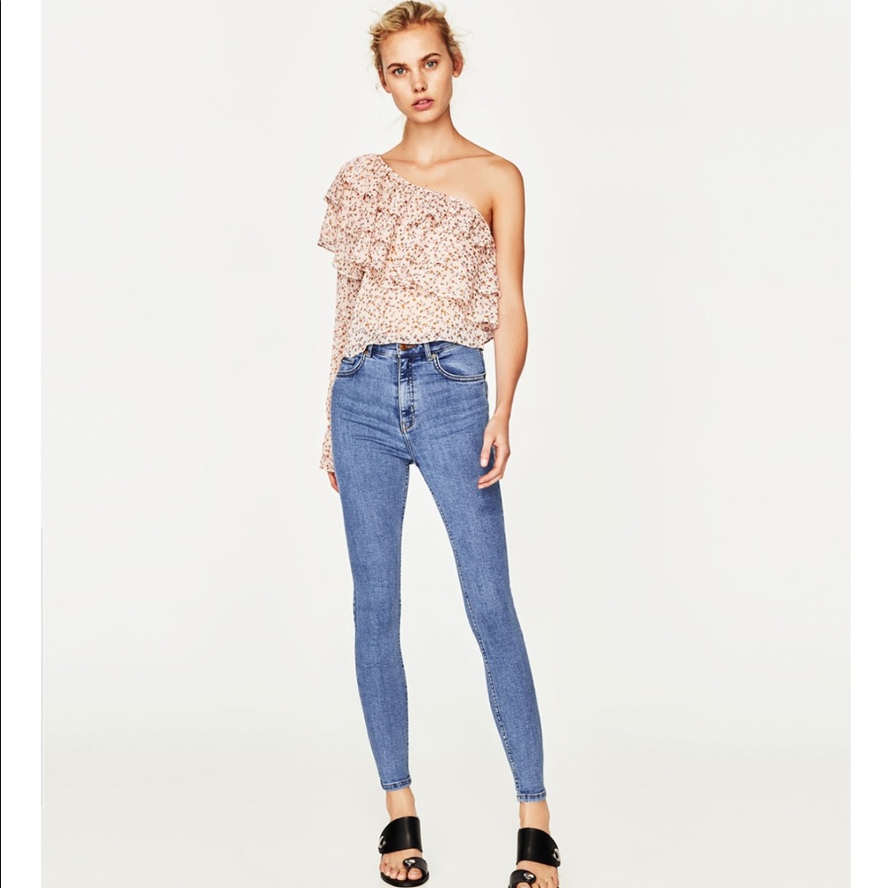 Zara floral print off the shoulder top