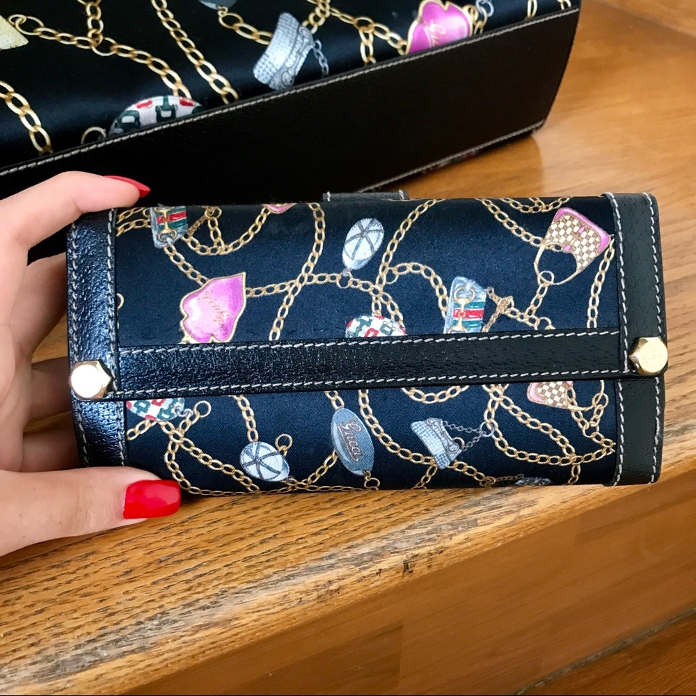 ‼️AUTHENTIC GUCCI WALLET NEVER USED‼️‼️