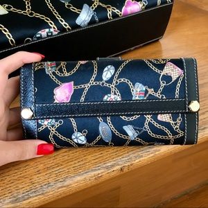 ‼️AUTHENTIC GUCCI WALLET NEVER USED‼️‼️