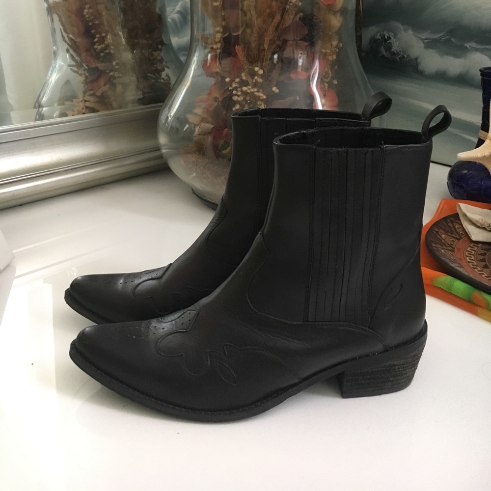 SALE! Black leather chick low-cut boots cowboy