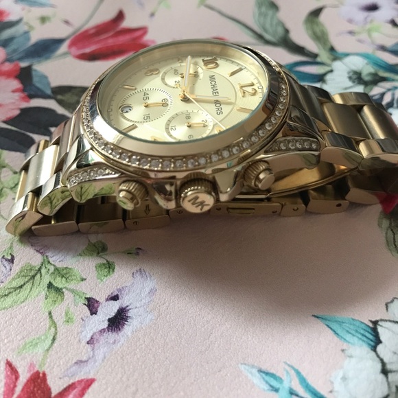 MICHAEL KORS Watch - Picture 2 of 5