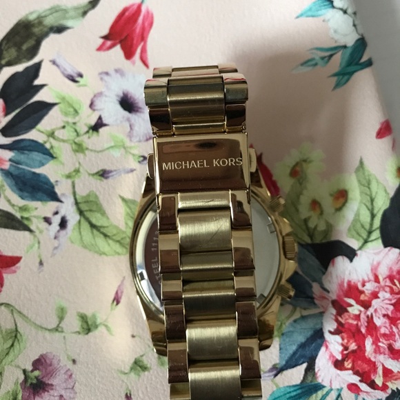 MICHAEL KORS Watch - Picture 4 of 5