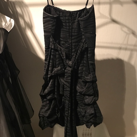 Dress - Picture 2 of 2