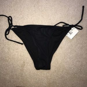 Cheeky bathing suit bottoms