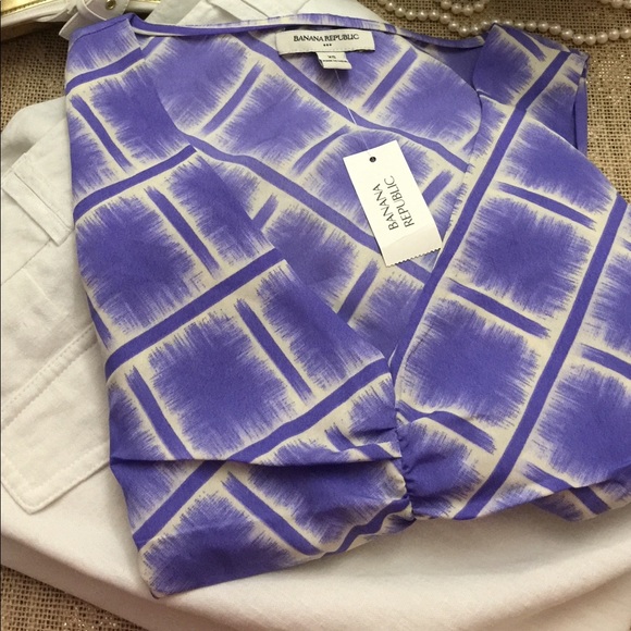 Banana Republic Blouse - Picture 3 of 4