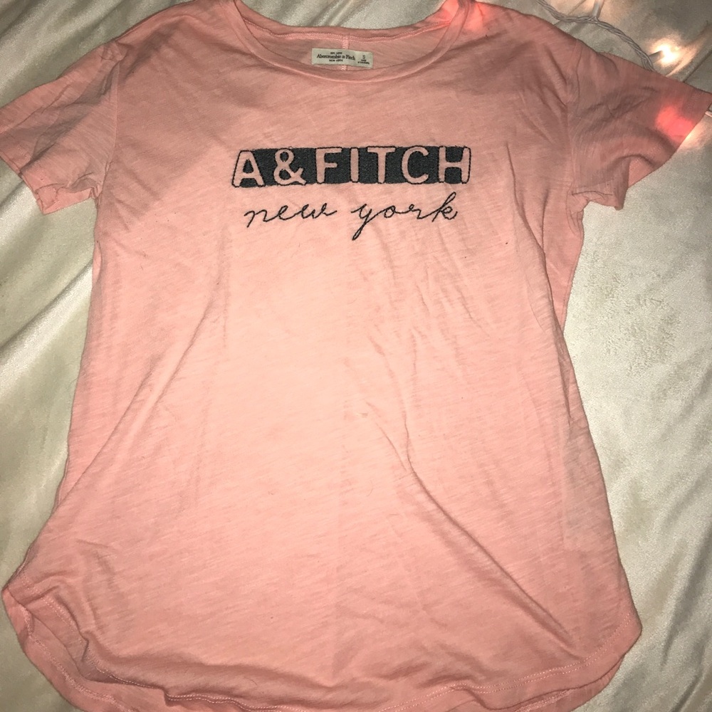 Short sleeve tee