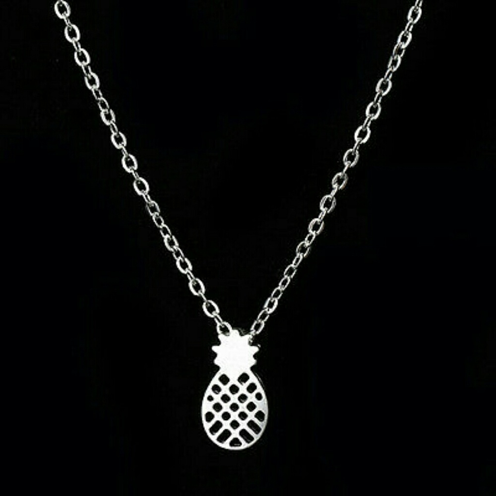 🔴SOLD🔴🍍Hawaiian Pineapple Necklace🍍