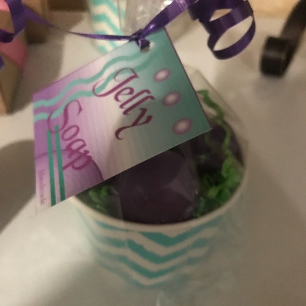 Jelly soaps