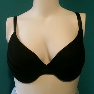 Delta Burke 38DD Black Bra